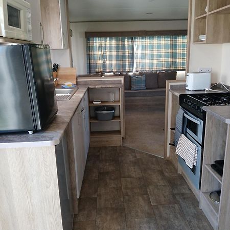 Gold Plus Caravan 딤처치 외부 사진